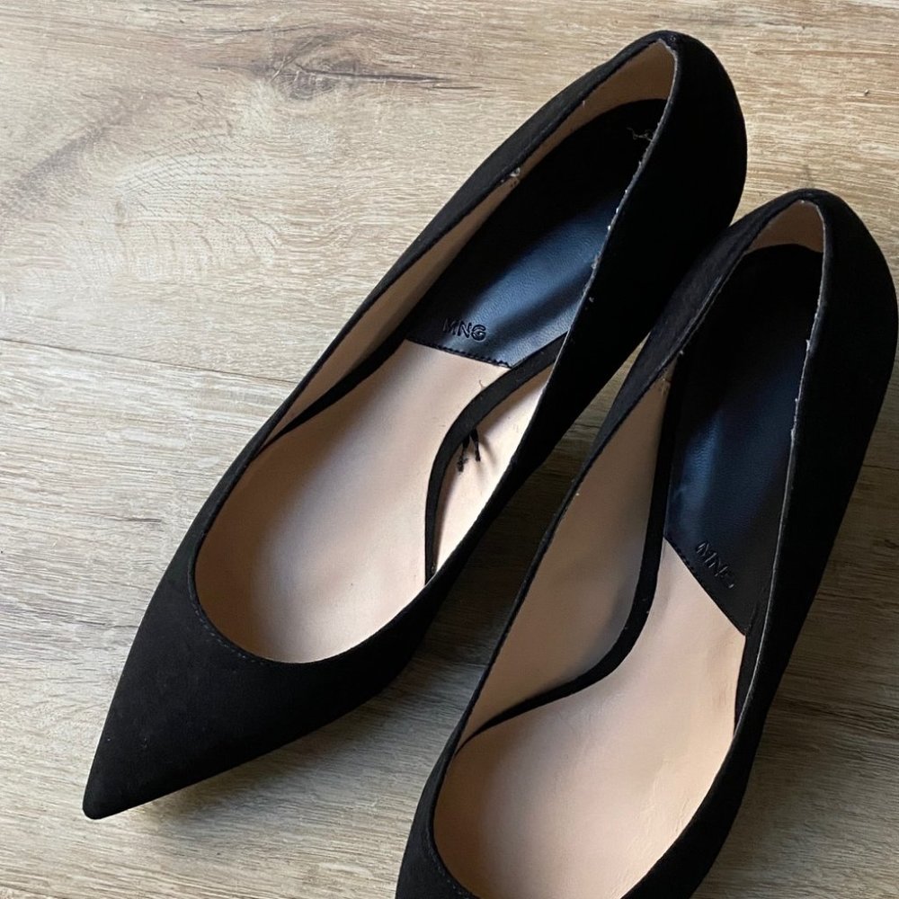 Mango Black Suede Kitten Heel 10 NIB - Picture 5 of 8